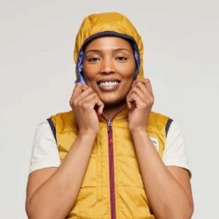 Cotopaxi Women's Teca Cálido Hooded Vest - Honeybee -Sports Clothing Sale Store 1200x1200 png S23 W Teca Calido Hooded Vest Honeybee 9
