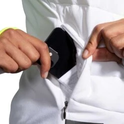 BROOKS Women's Run Visible Insulated Vest - White/Asphalt/Nightlife -Sports Clothing Sale Store 221561 134 D2 Run Visible Insulated Vest 1