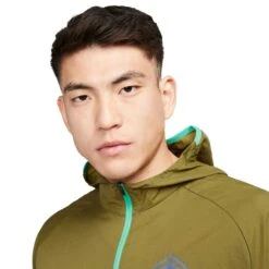 Men's Nike Trail Lightweight Jacket - Olive Flak/Spring Green 9 Men's Nike Trail Lightweight Jacket - Olive Flak/Spring Green -Sports Clothing Sale Store AURORA DX6883 368 PHSYM001 2000 1