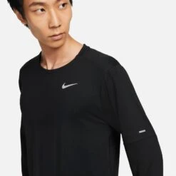 Men's Nike Dri-FIT Element Running Crew - Black/Reflective Silver 10 Men's Nike Dri-FIT Element Running Crew - Black/Reflective Silver -Sports Clothing Sale Store DD4754 010 PHSYM001 1500