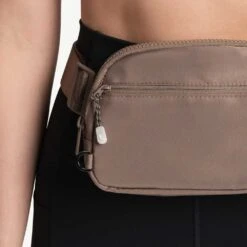 LOLE Jamie Belt Bag - Fossil -Sports Clothing Sale Store LAW0889 C213 1 2048x2860 7899ed8b 7c7a 4e5d 9589 6645a010fd3a