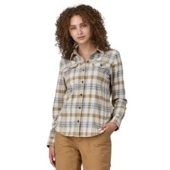 Patagonia Women's Long-Sleeved Organic Cotton Midweight Fjord Flannel Shirt - Fields: Natural -Sports Clothing Sale Store POS WBF23 42405 FINL GAL1