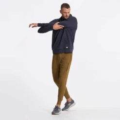 Vuori Men's Ponto Performance 1/2 Zip Hoodie - Midnight Heather -Sports Clothing Sale Store V244HMD SP23 M ECOMM FLEECE FULL 4209 1x1 27fbe0f8 1141 44c5 8fb4 5ac8f0a6c96f 1200x crop center jpg