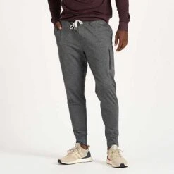 Vuori Men's Sunday Performance Jogger - Charcoal Heather -Sports Clothing Sale Store V416HCC 1 2048x cbb843b1 3203 441b bbf2 a0aa2bae2977