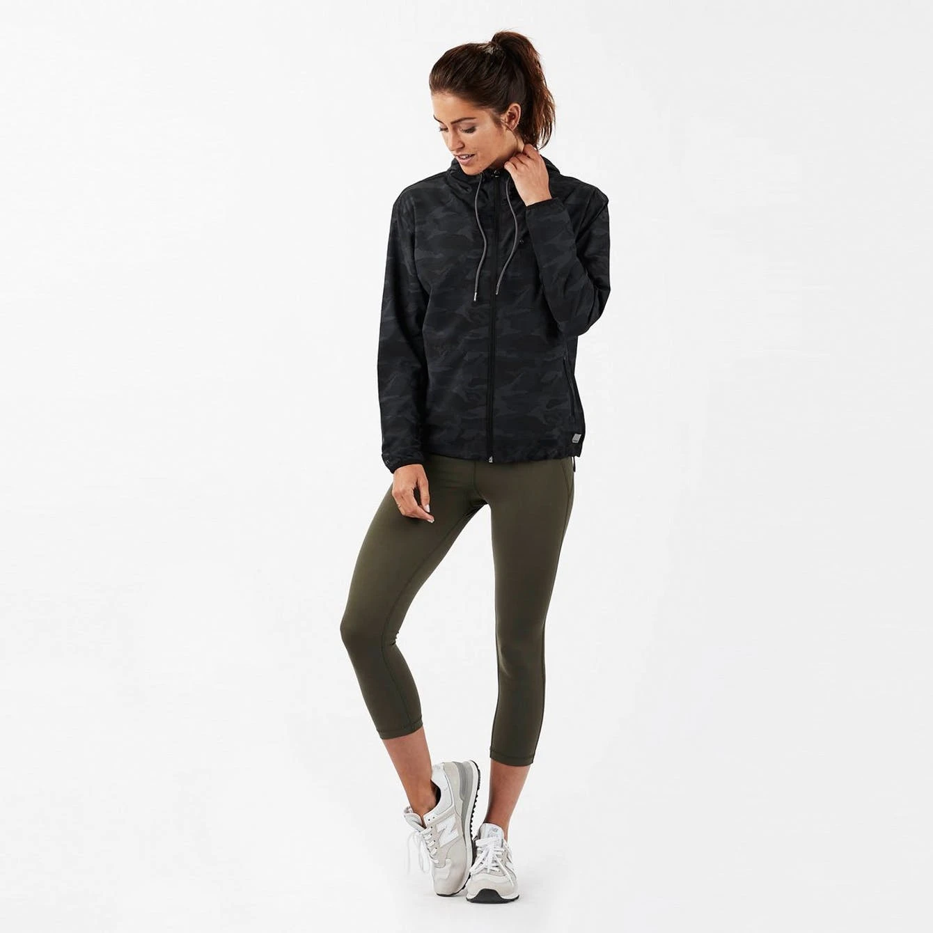 Vuori Women's Outdoor Trainer Shell Jacket - Black Camo 5 Vuori Women's Outdoor Trainer Shell Jacket - Black Camo - Image 3